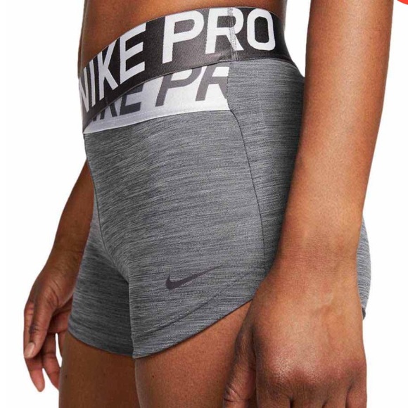 nike intertwist shorts